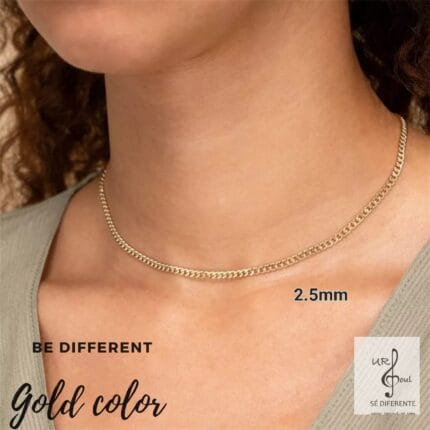 Fina gargantilla color Gold