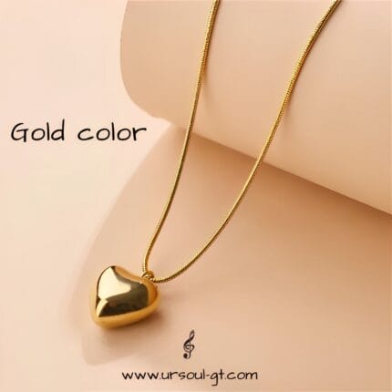 "Volumen de Amor Dorado" Gargantilla: Corazón Escultural, Cadena Serpentina