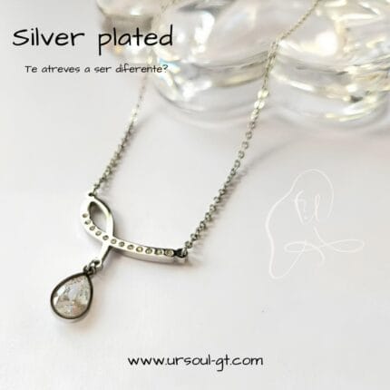 Bella gargantilla diseño moderno colección Silver plated