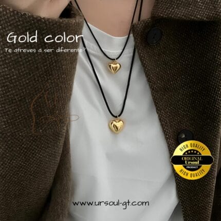 Gargantilla Dual: Dúo de Corazones en la Colección Gold Color