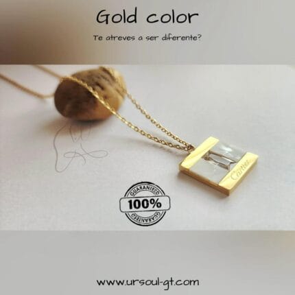 Cadena Exclusiva: Dije Cuadrado con Cristal y Nácar Colección Gold Color